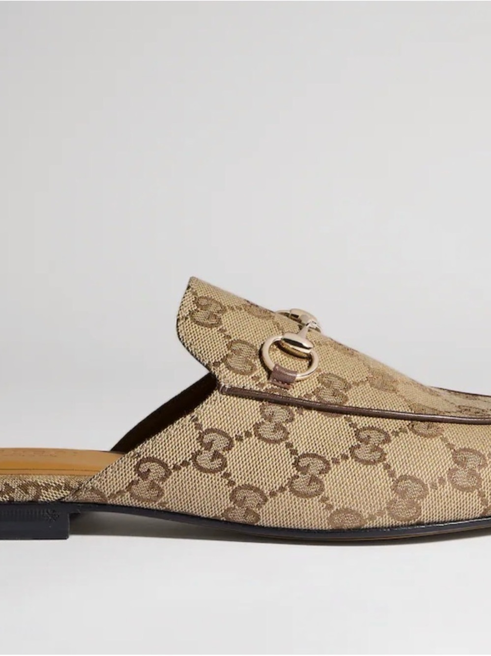 Gucci Women's Princetown slipper
$990 39.5 US 9.5 NEW